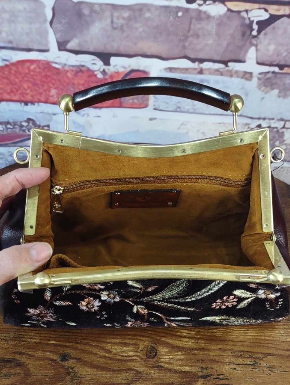 Patricia Nash "Kelmscott" Burgundy Embroidered Velvet Frame Bag - Picture 6 of 11